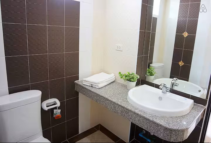 Clean bathroom